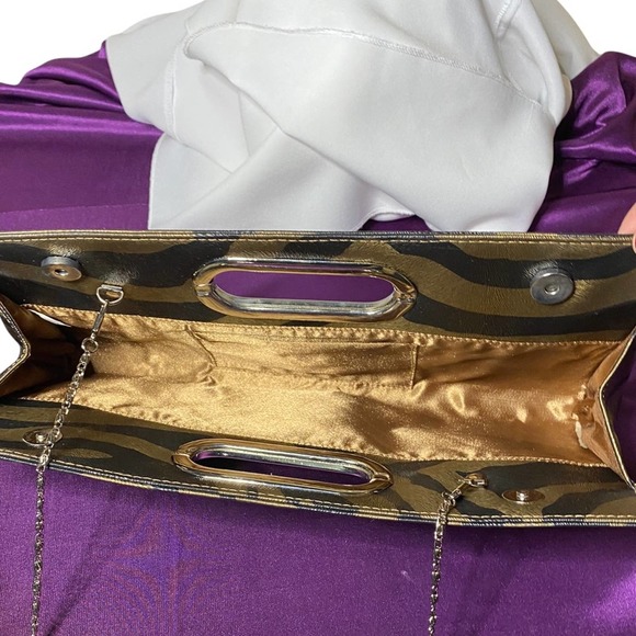 Stylish Gold and Black Clutch - Picture 3 of 9